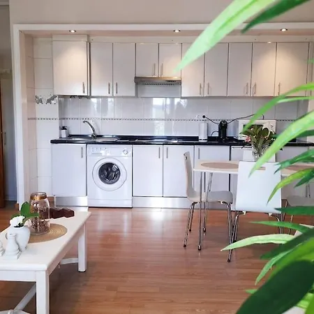 Castilla 30 Bis - Parking Publico Gratuito 아파트 *