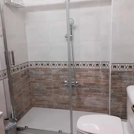 Castilla 30 Bis - Parking Publico Gratuito アパート *